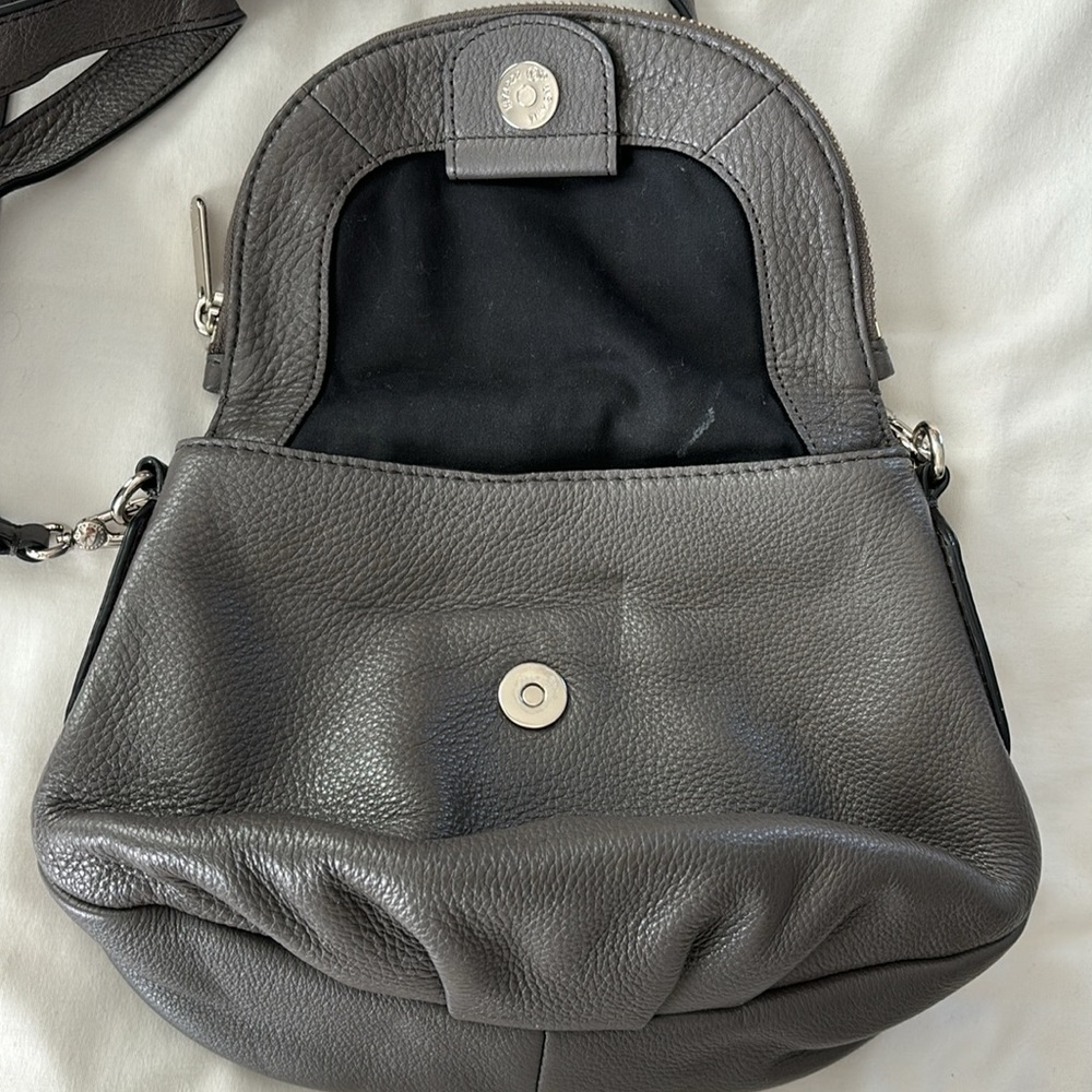 Marc By Marc Jacobs Leather Cross Body Bag Silver - Picture 6 of 16